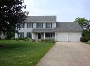 32116 S Roundhead Dr, Solon, OH 44139