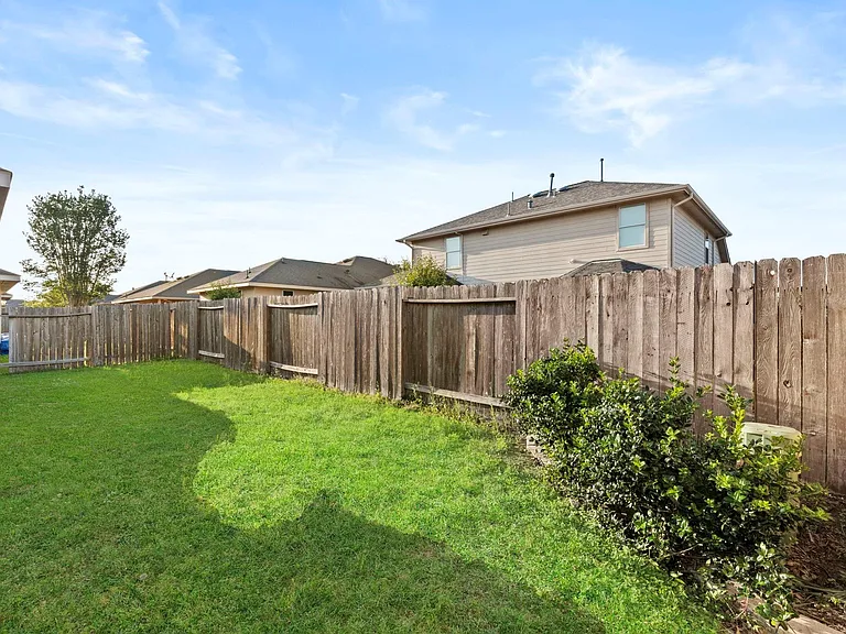 16710 Jelly Park Stone Dr — Photo 8