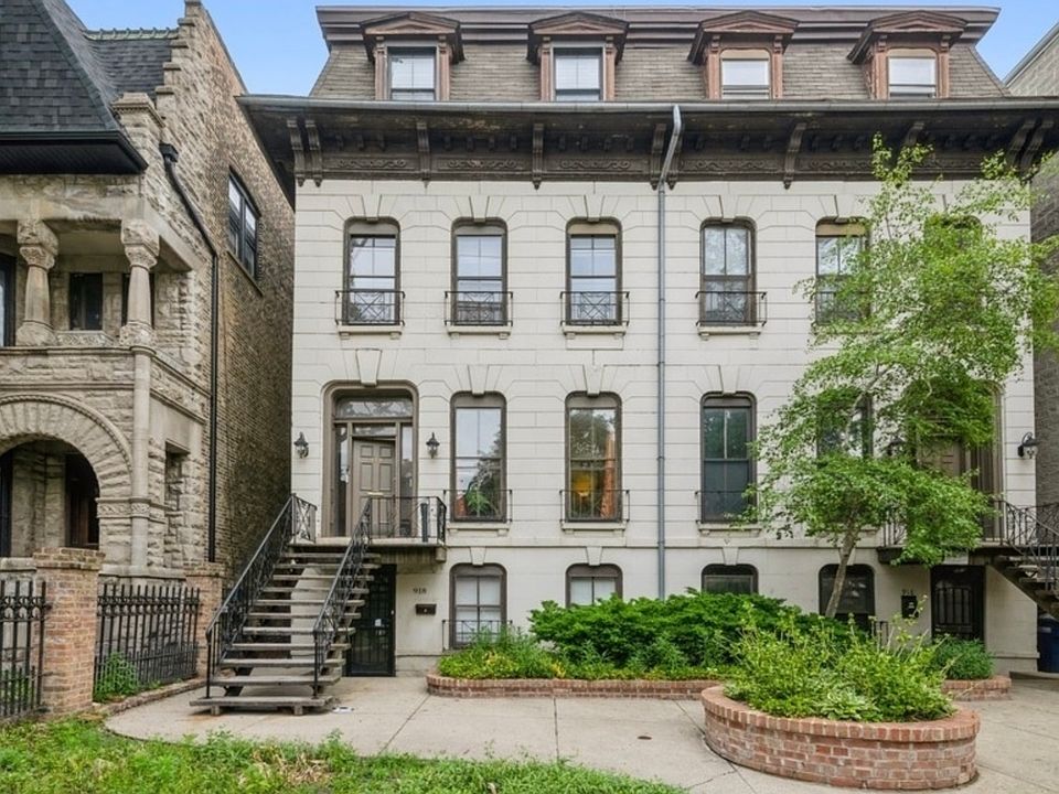 1st image of 918 W Fullerton Ave APT 2