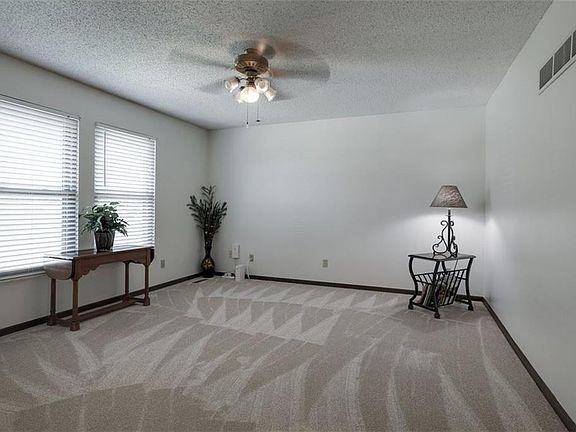 3rd image of 4605 N Brooklyn Ave