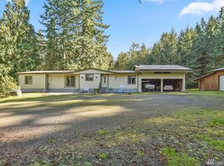 151 Cherrington Rd, Castle Rock, WA 98611