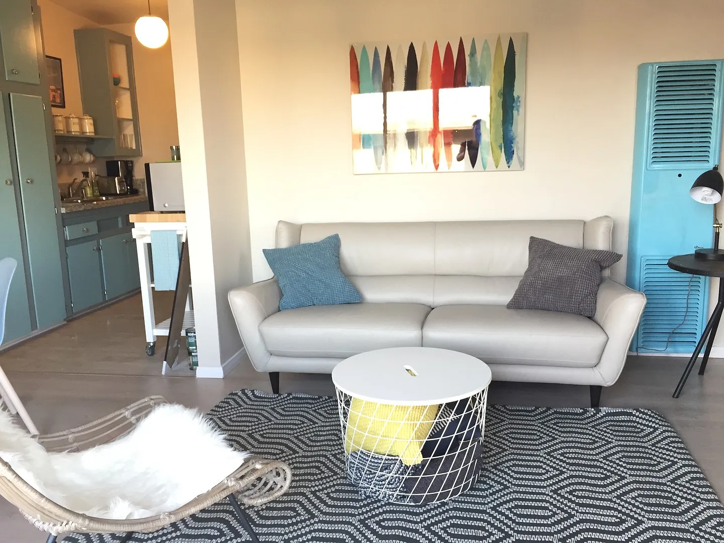 Fantastic Apartment Central to West LA and Venice — Photo 3
