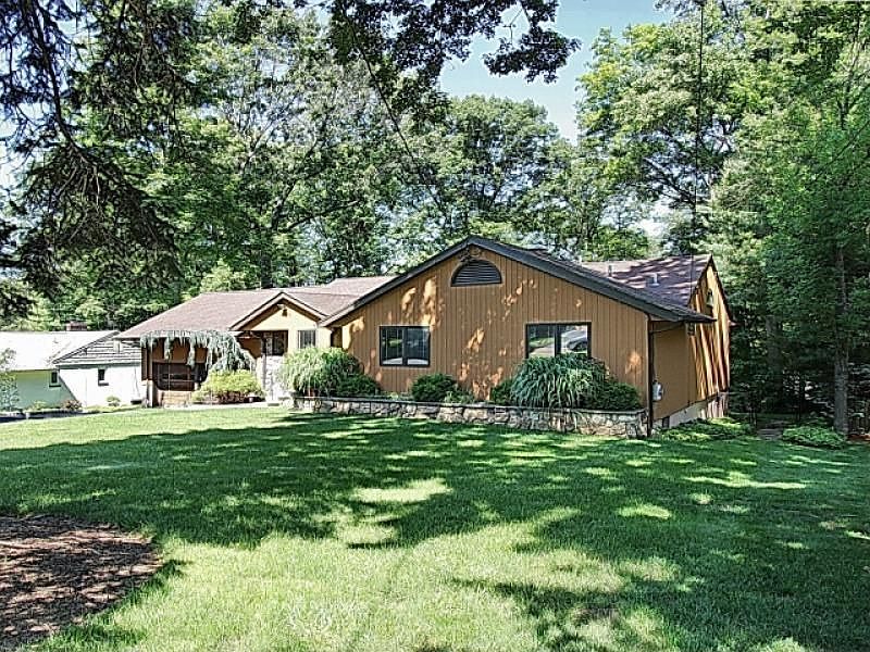 2nd image of 21 Evergreen Dr