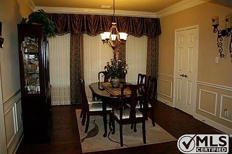 3rd image of 312 Vernon Dr