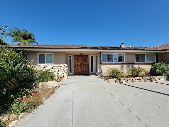 3rd image of 3927 Westfall Dr