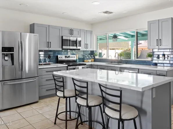 5219 W SWEETWATER Avenue, Glendale, AZ 85304