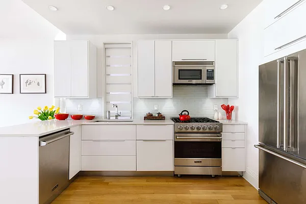 Sold by Compass | media 3
