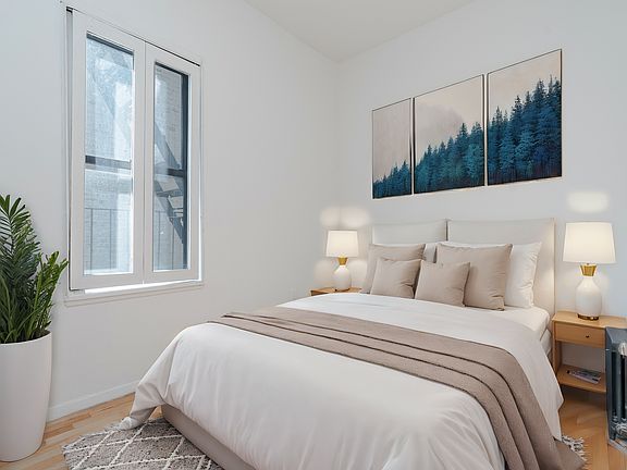 3rd image of 2 Bank St APT 7