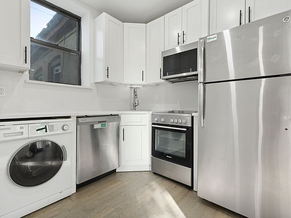 3rd image of 414 4th Ave APT 3R