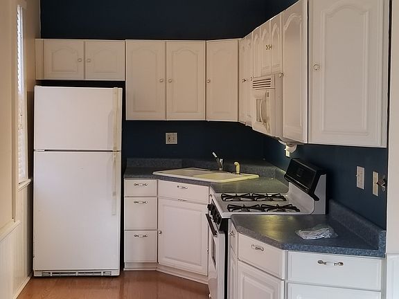4th image of 634 7th St