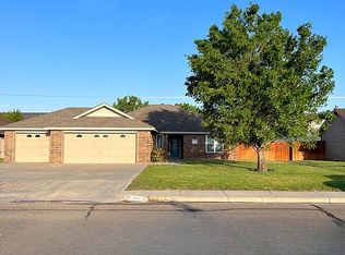 1212 Pheasant Run Ave, Dumas, TX 79029