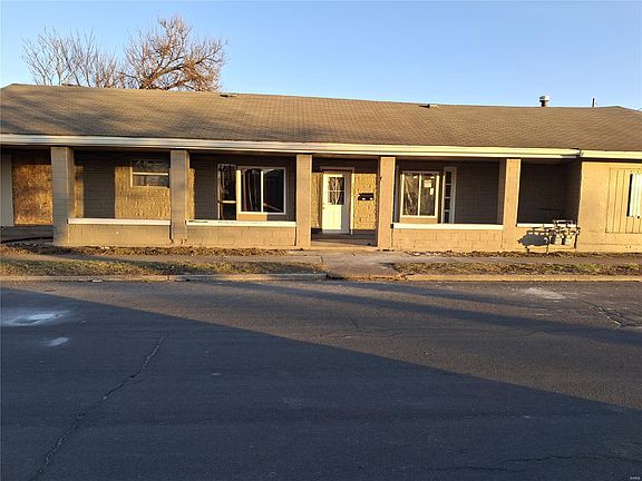 2nd image of 2402 Washington Ave