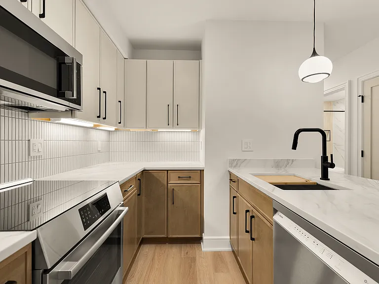 1463 Harvard St NW #1 — Photo 3