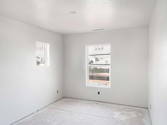5th image of 3884 Mustang Valley Dr #34