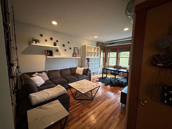 5th image of 4104 N Mozart St APT 3E
