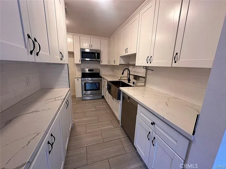 780 Golden Springs Dr #D — Photo 2