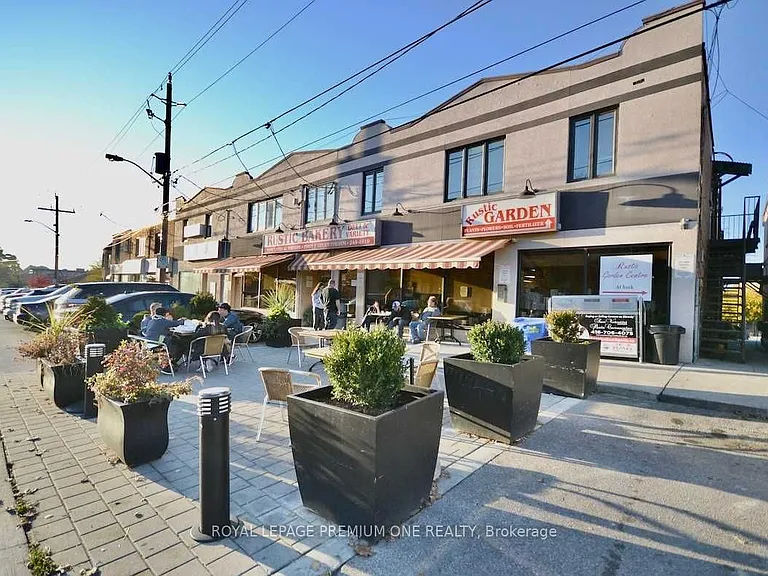 312 Rustic Rd #B — Photo 1