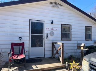 1283 1st St, Lake George, MI 48633