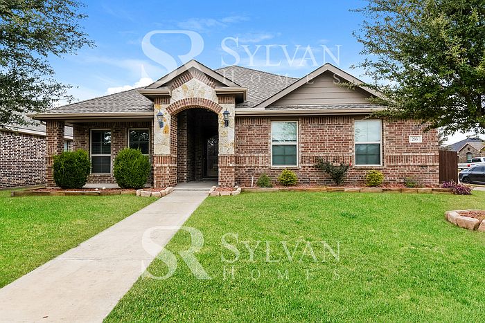 1st image of 233 Chimney Rock Dr