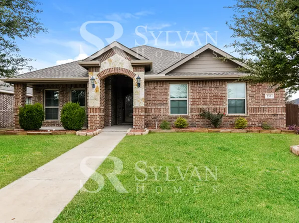 233 Chimney Rock Dr, Waxahachie, TX 75167