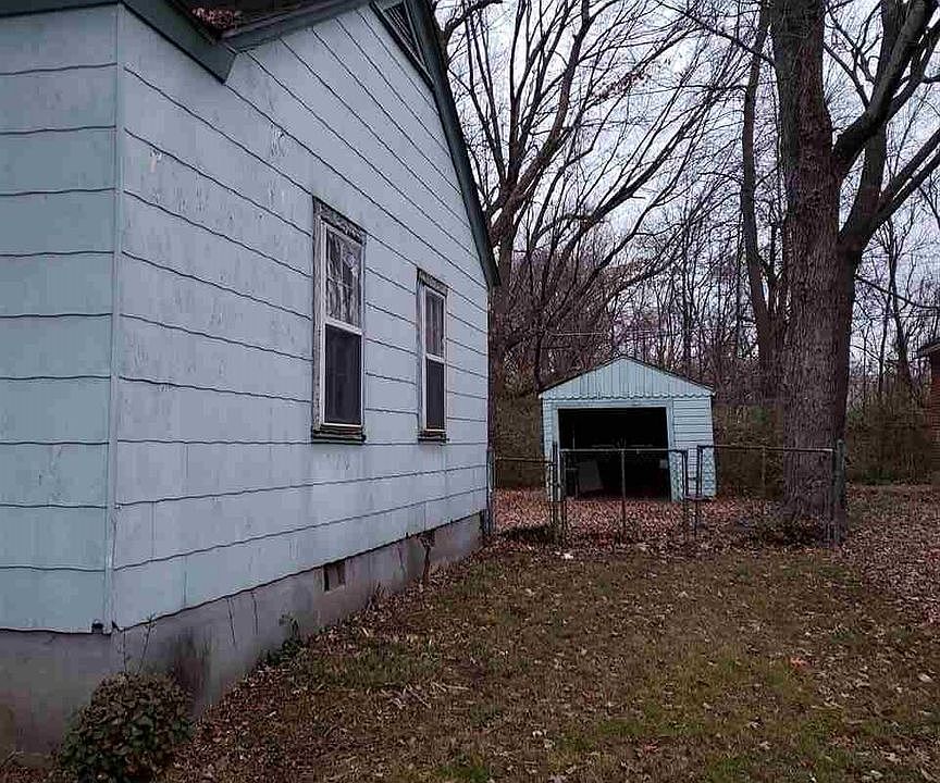 2nd image of 3164 Hopkins Ave