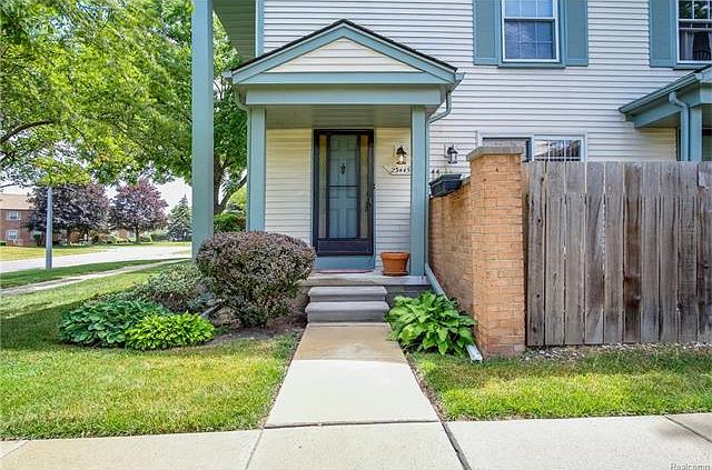 1st image of 23445 Stonehenge Blvd #1