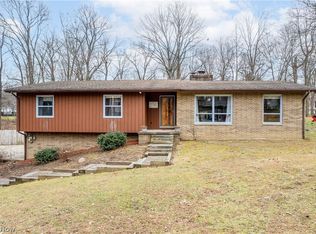 2875 Long Rd, Akron, OH 44312