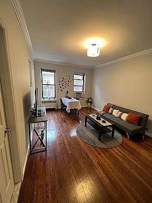 5th image of 334 E 54th St APT 3F