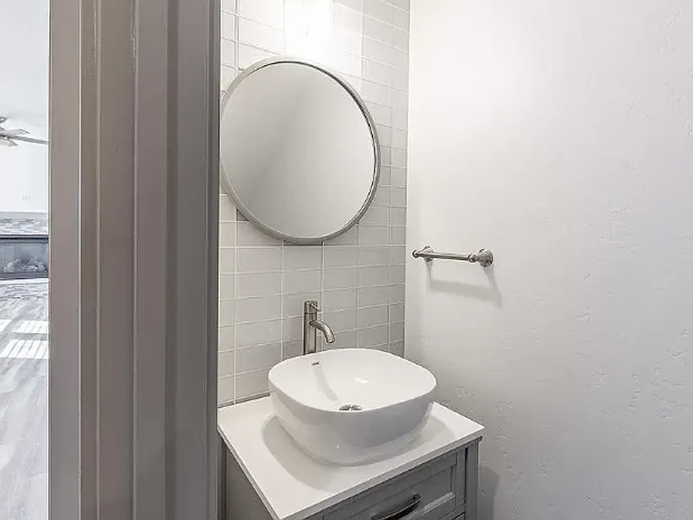 646 S Tylee Way — Photo 27