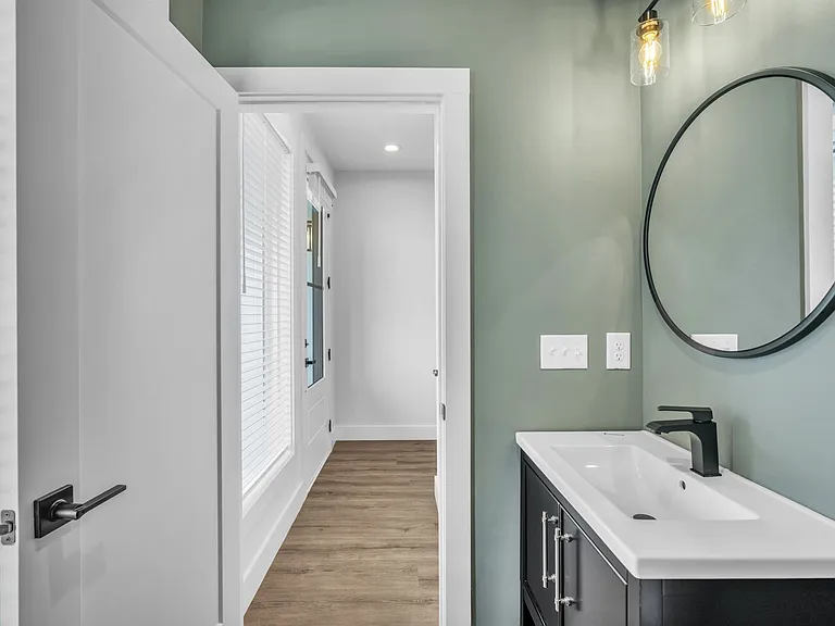 323 Wilkins St #B — Photo 7