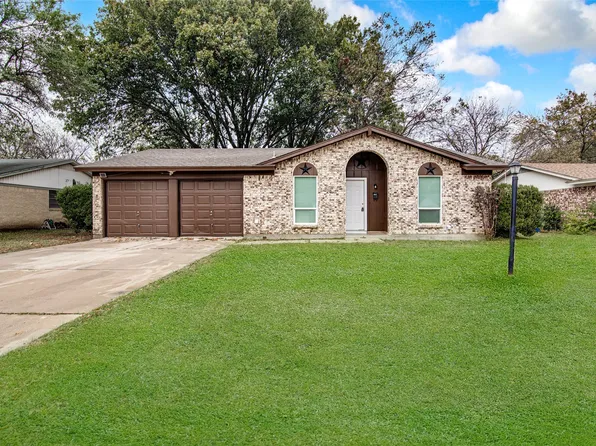 508 Oak St, Burleson, TX 76028
