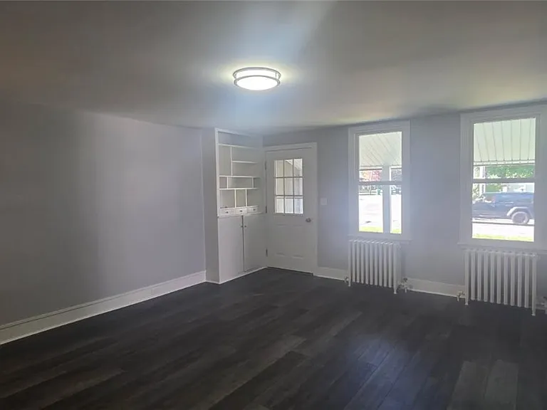 11 Euclid Ave #LEFT — Photo 12