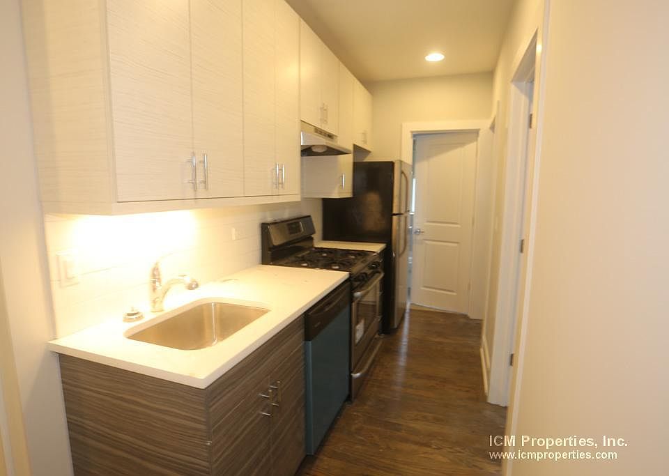 1st image of 3921 N Janssen Ave #3M