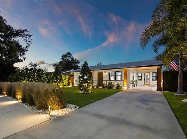 2421 Prospect St, Sarasota, FL 34239