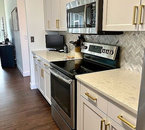 4th image of 6807 Plumpjack Ct