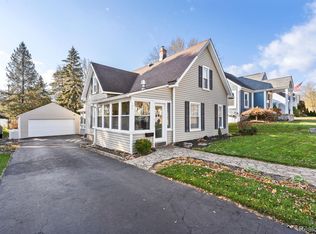 127 Woodward Ave, Rochester, MI 48307