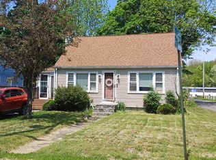 72 Pine Grove Ave, Bellingham, MA 02019