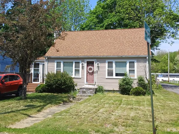 72 Pine Grove Ave, Bellingham, MA 02019