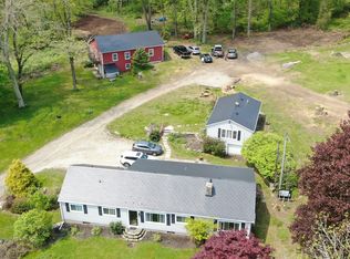 458 Wrights Crossing Rd, Pomfret Center, CT 06259