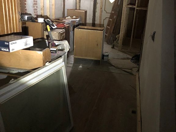 3rd image of 1634 Ashburton St
