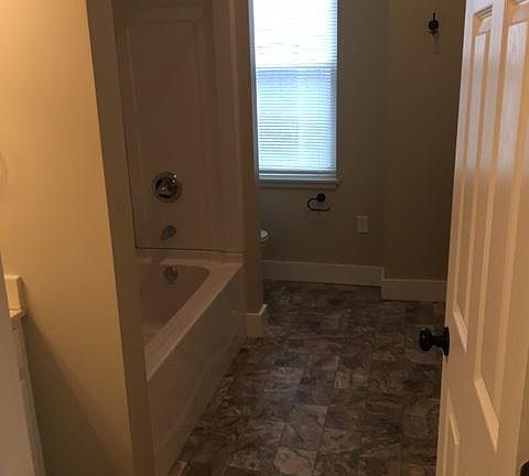 4th image of 51D E 2nd St