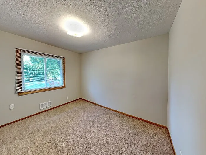 1218 Skillman Ave E — Photo 14