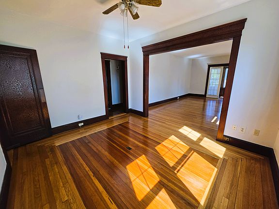 3rd image of 55 12th St #55