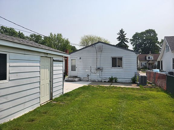 3rd image of 27837 Kaufman St