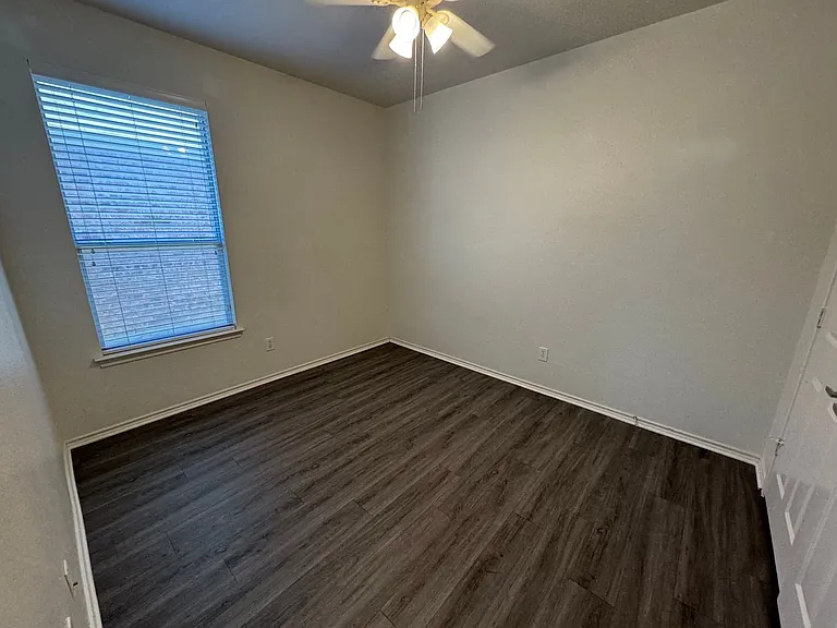 6109 Melanie Dr — Photo 25