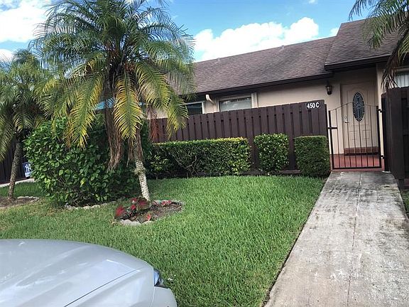 4th image of 450 Pine Glen Ln APT C