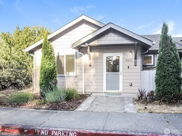 3311 New Hope Circle, Bremerton, WA 98312