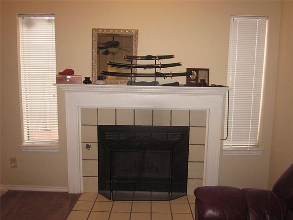 5th image of 2000 Verlaine Dr
