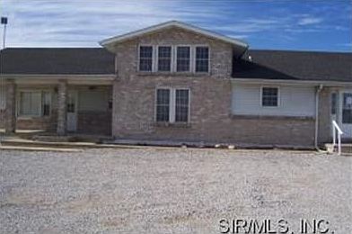 2nd image of 2350 Veterans Ave