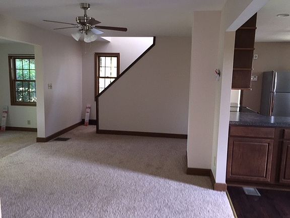 4th image of 6785 Linda Ln